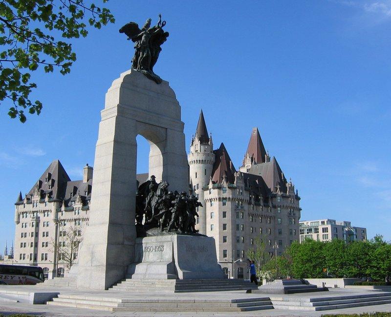 Photo: Kanada-War Memorial