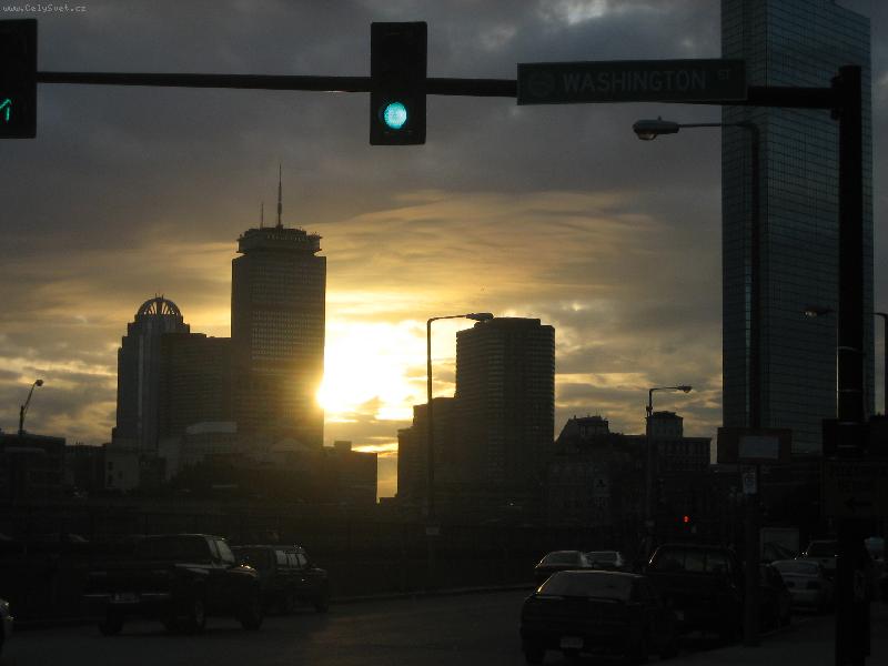 Photo: Z�pad slunce nad Bostonem
