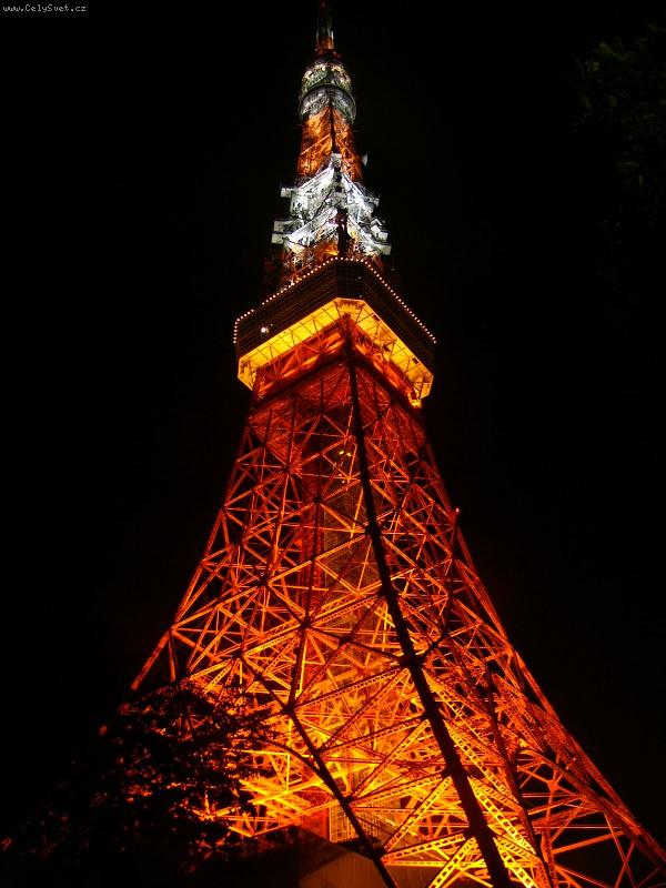 Photo: Tokio Tower-V� v Tokiu